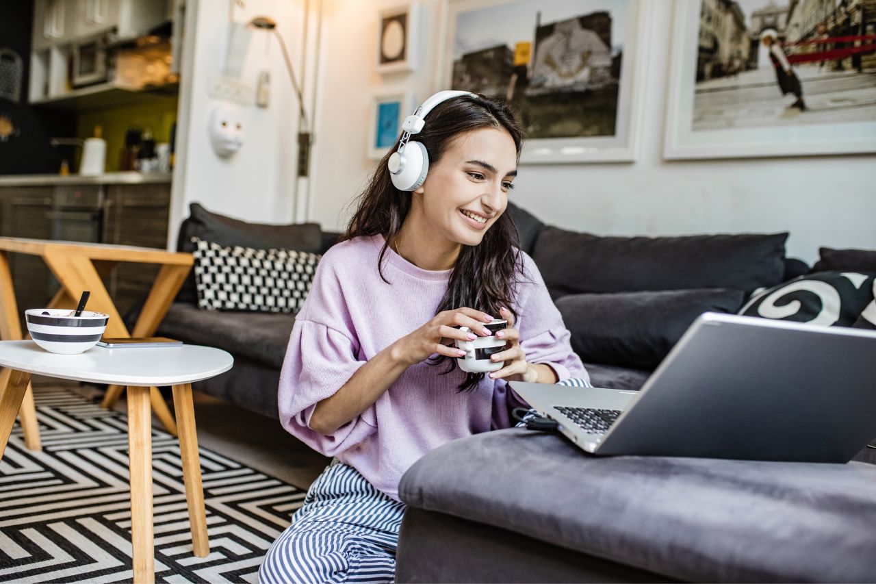 Grupo Ficohsa presenta su nueva campaña «Cuando llegas lejos, todos llegamos lejos»